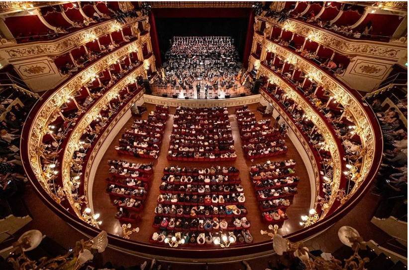 Teatro Petruzzelli di Bari - foto a cura di Giuseppe Savino
